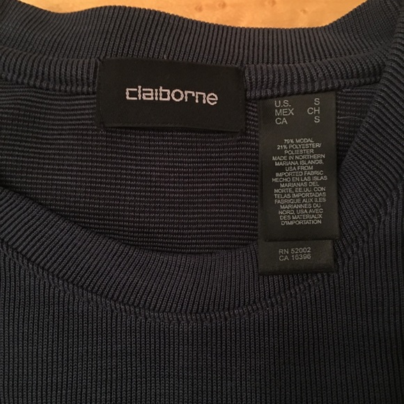 CLAIBORNE Casual Long Sleeve Shirt.  New, Small, Cool Fabric - Picture 6 of 14
